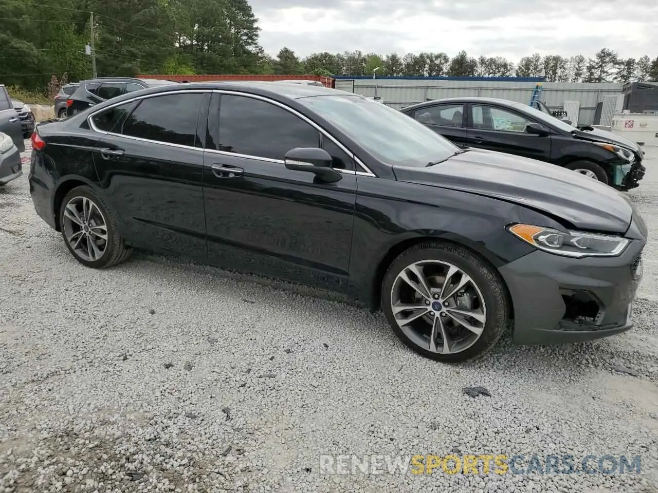 4 Photograph of a damaged car 3FA6P0D95KR184147 FORD FUSION 2019