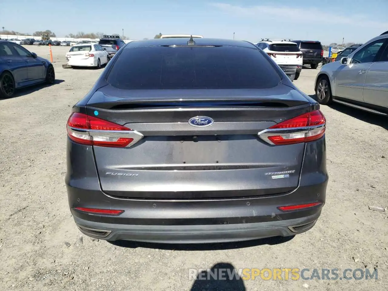 6 Photograph of a damaged car 3FA6P0D96KR154543 FORD FUSION 2019