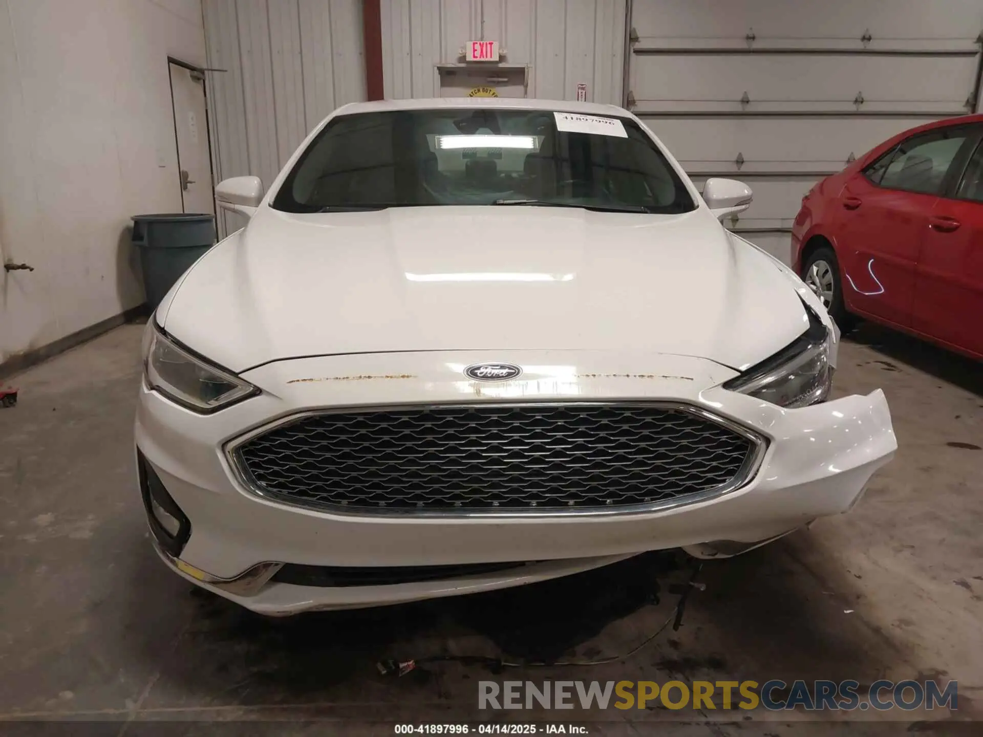 12 Photograph of a damaged car 3FA6P0D96KR184495 FORD FUSION 2019
