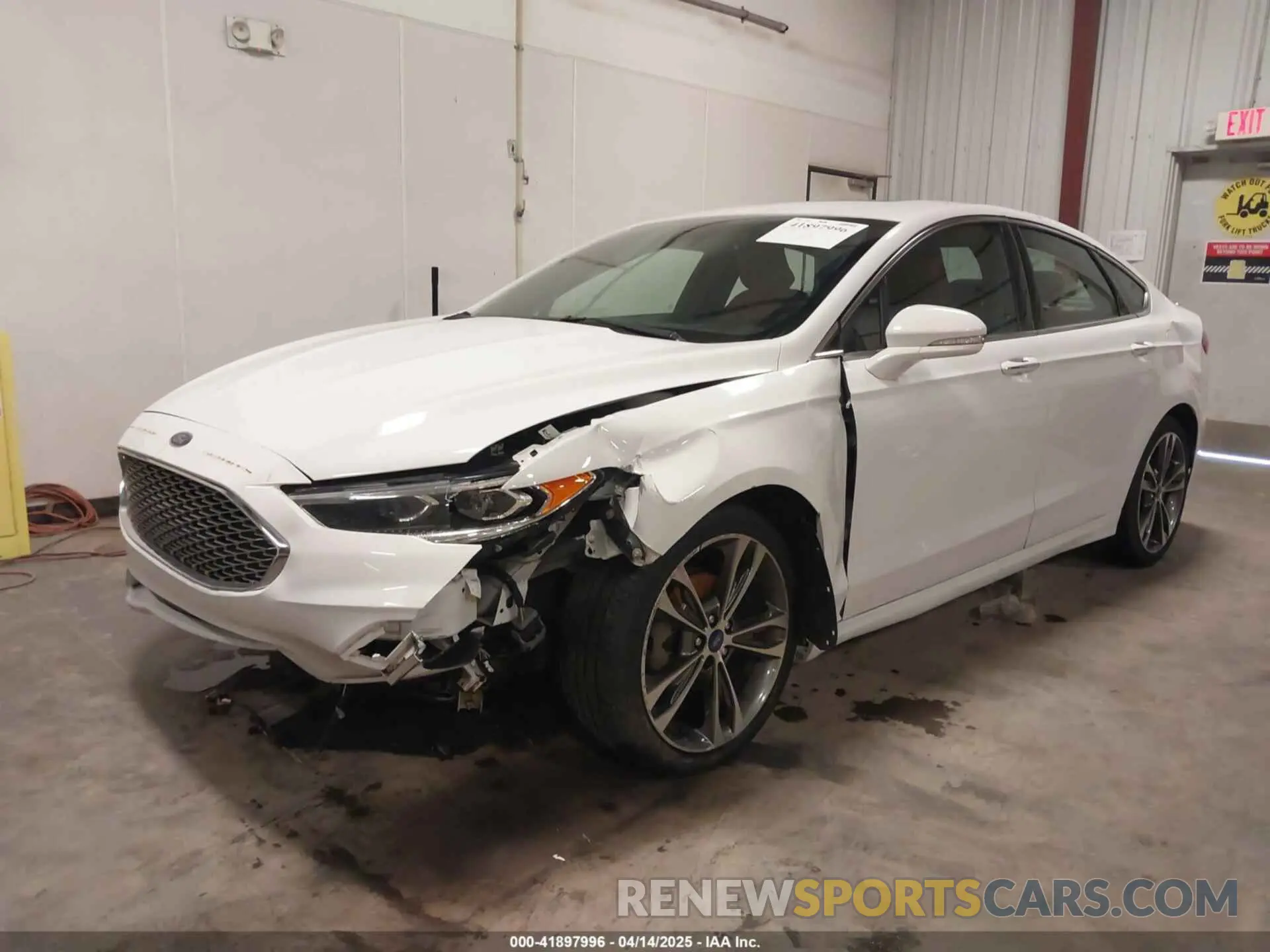 2 Photograph of a damaged car 3FA6P0D96KR184495 FORD FUSION 2019