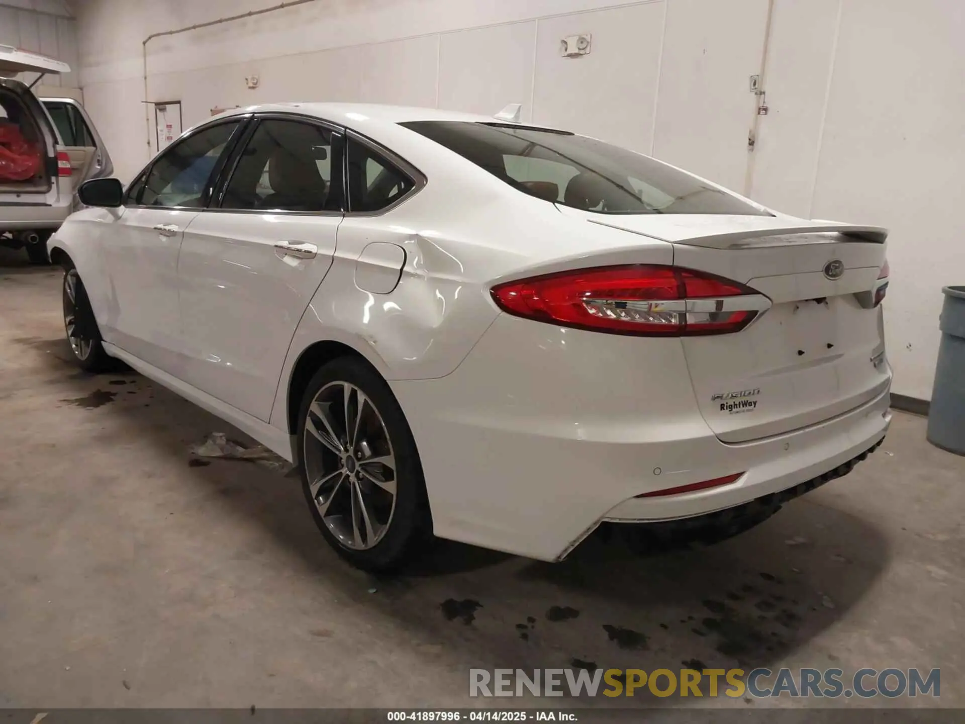 3 Photograph of a damaged car 3FA6P0D96KR184495 FORD FUSION 2019
