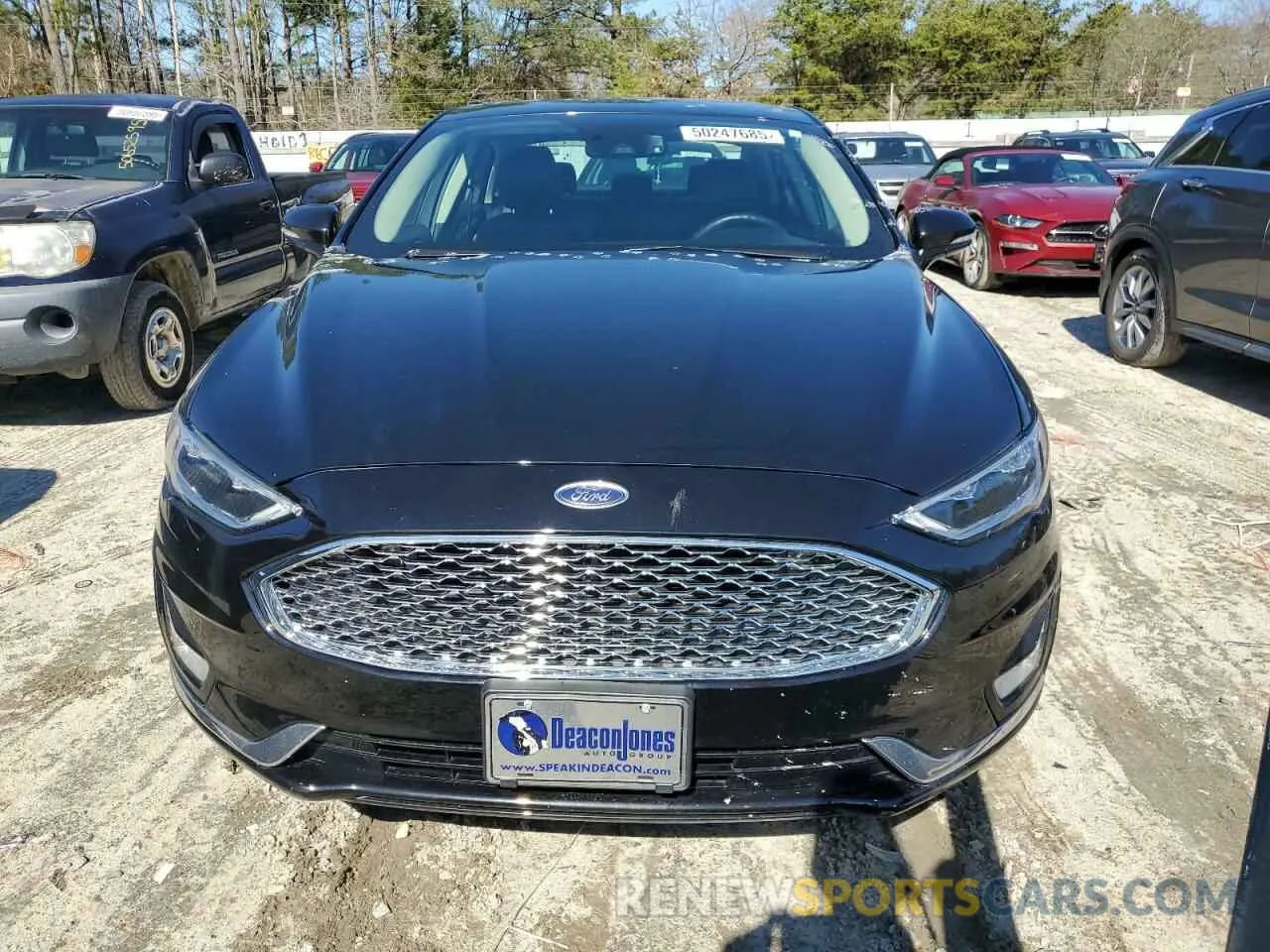 5 Photograph of a damaged car 3FA6P0D96KR187221 FORD FUSION 2019