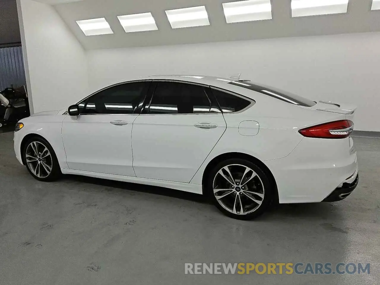 2 Photograph of a damaged car 3FA6P0D96KR221819 FORD FUSION 2019