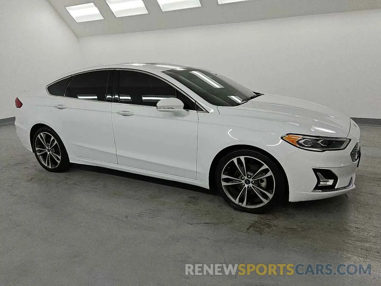 4 Photograph of a damaged car 3FA6P0D96KR221819 FORD FUSION 2019