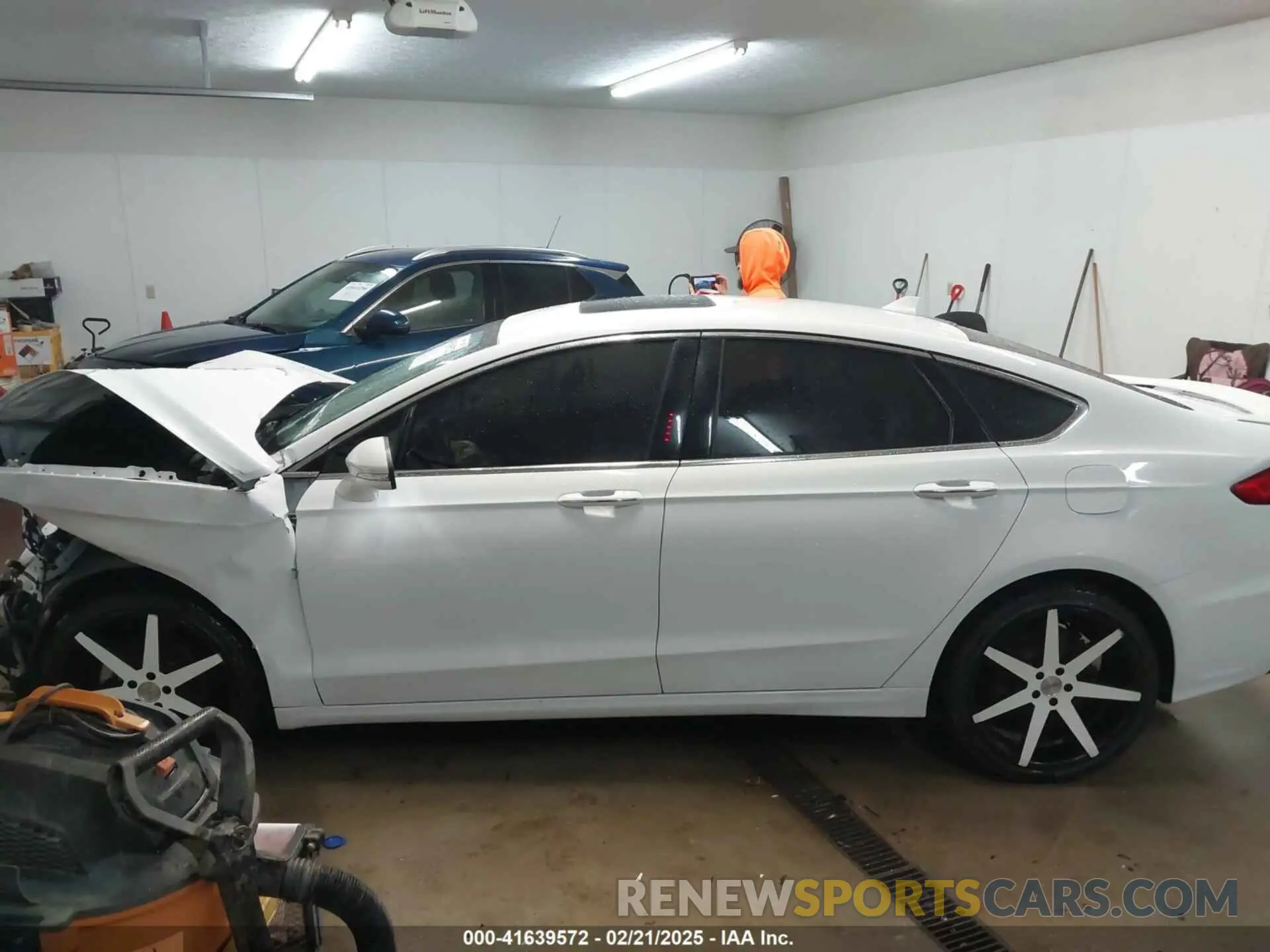 14 Photograph of a damaged car 3FA6P0D98KR124007 FORD FUSION 2019