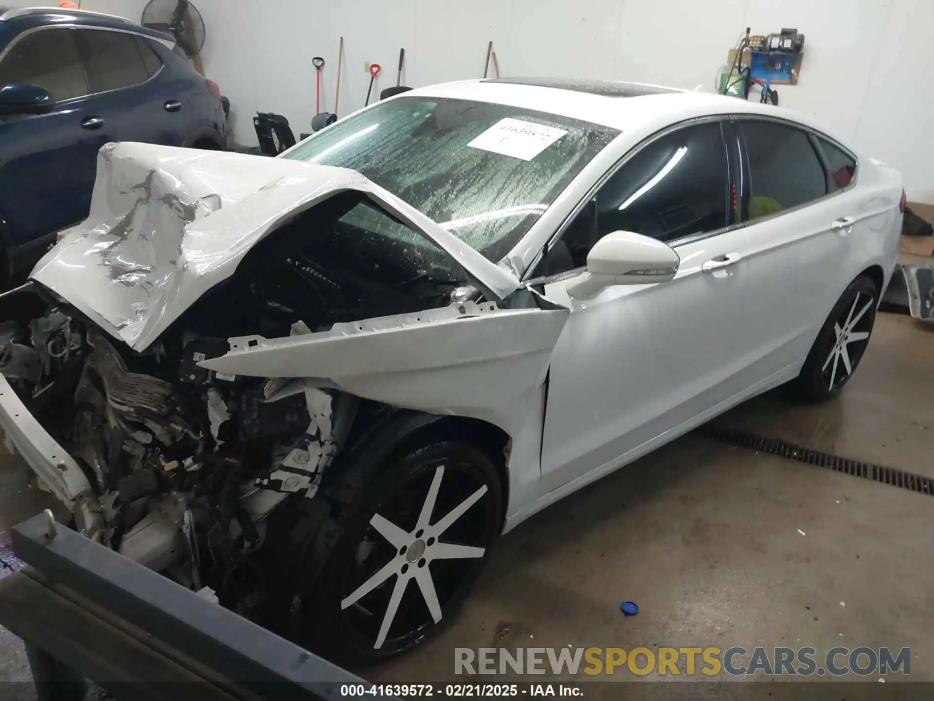 2 Photograph of a damaged car 3FA6P0D98KR124007 FORD FUSION 2019