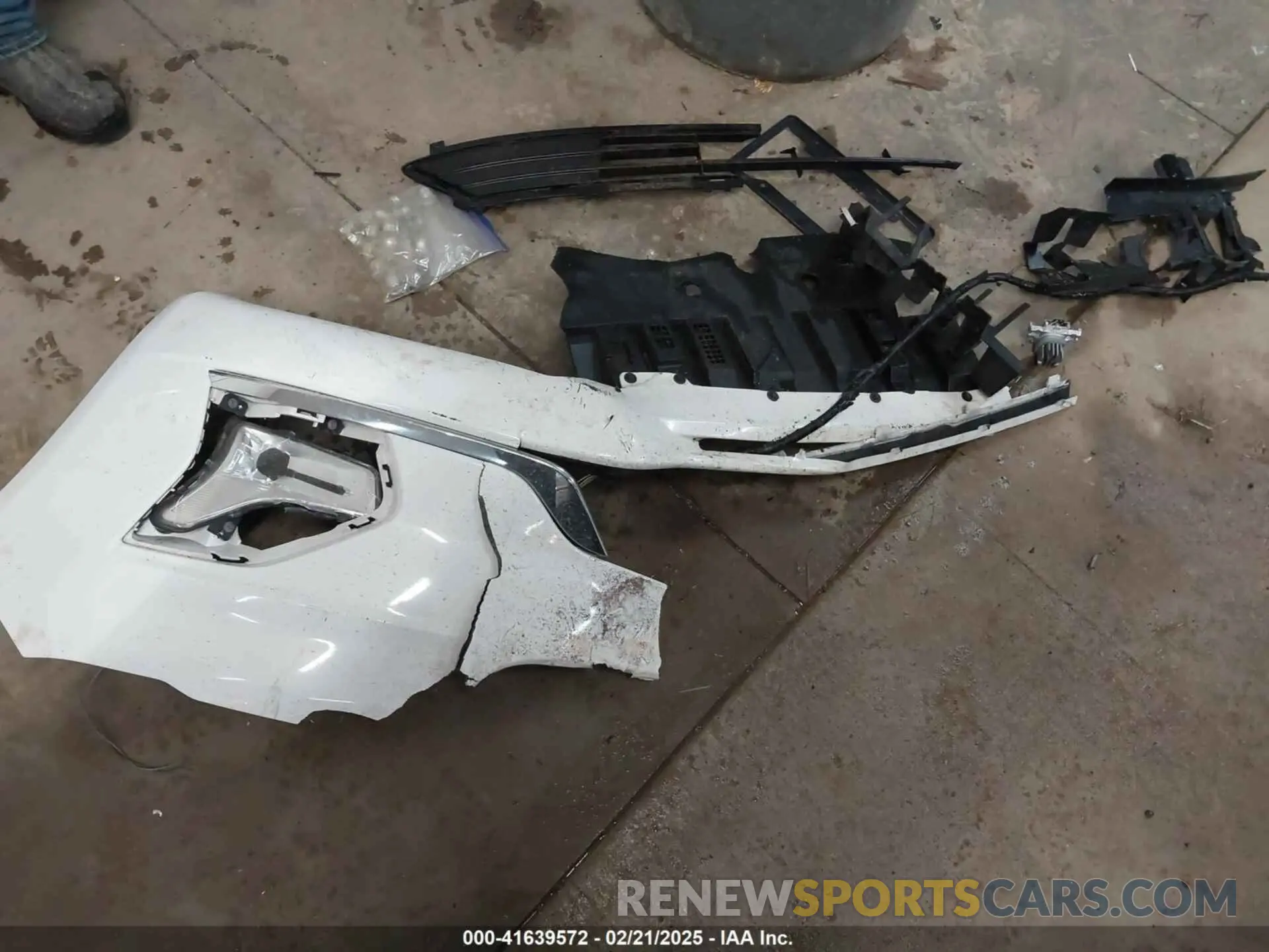 21 Photograph of a damaged car 3FA6P0D98KR124007 FORD FUSION 2019