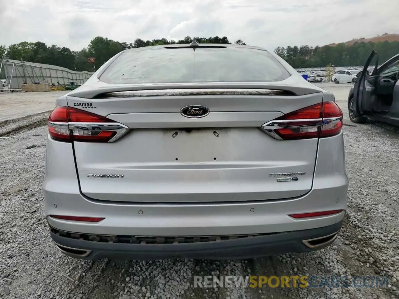 6 Photograph of a damaged car 3FA6P0D99KR139292 FORD FUSION 2019