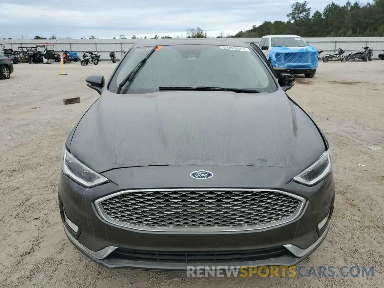 5 Photograph of a damaged car 3FA6P0D99KR152740 FORD FUSION 2019