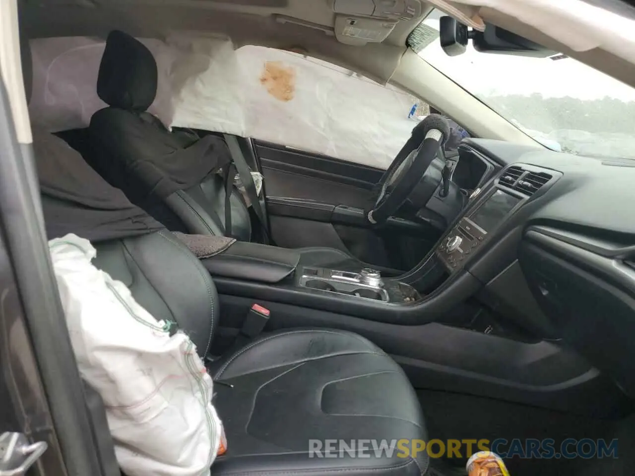 7 Photograph of a damaged car 3FA6P0D99KR152740 FORD FUSION 2019