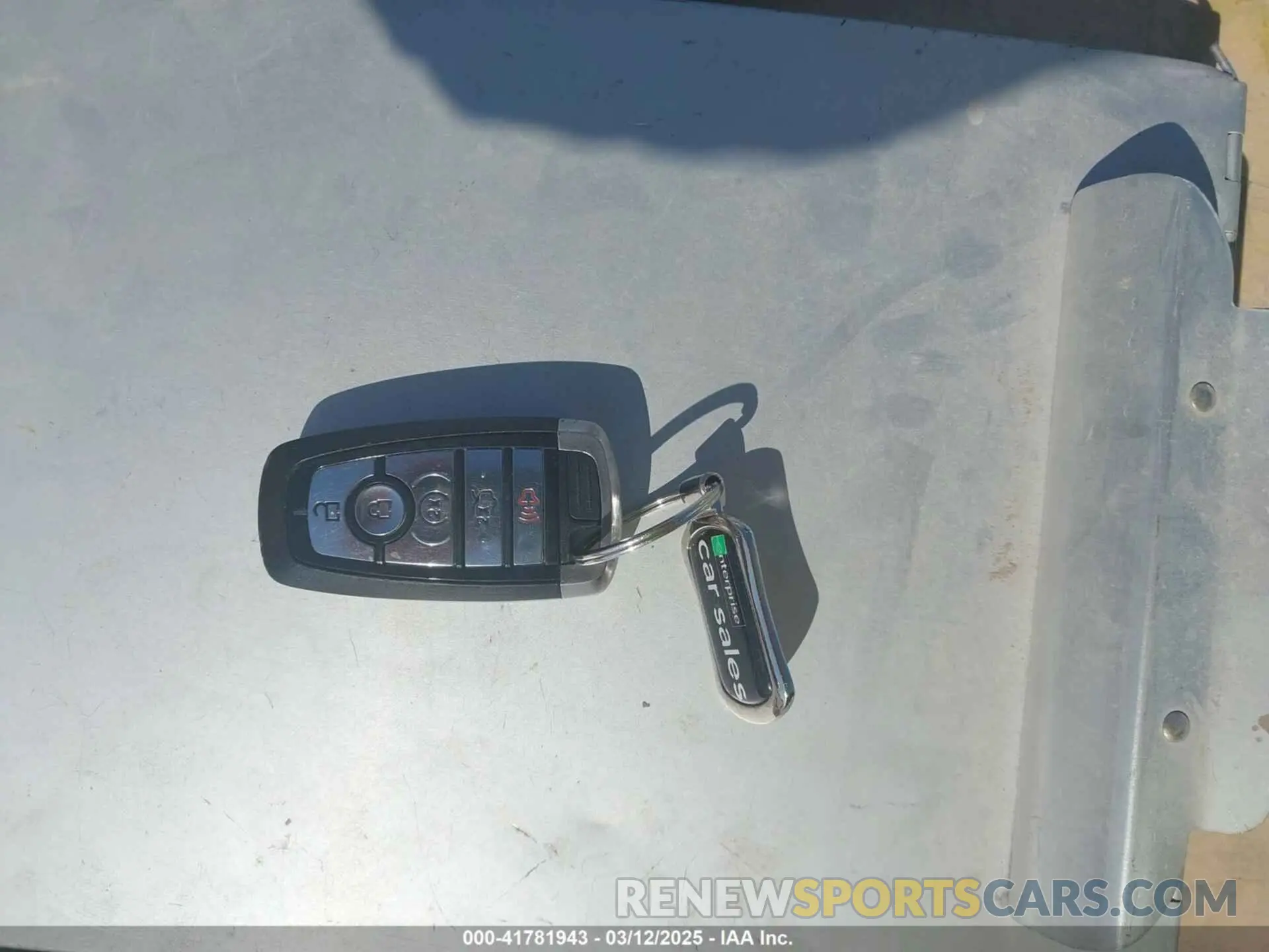 11 Photograph of a damaged car 3FA6P0E9XKR100984 FORD FUSION 2019