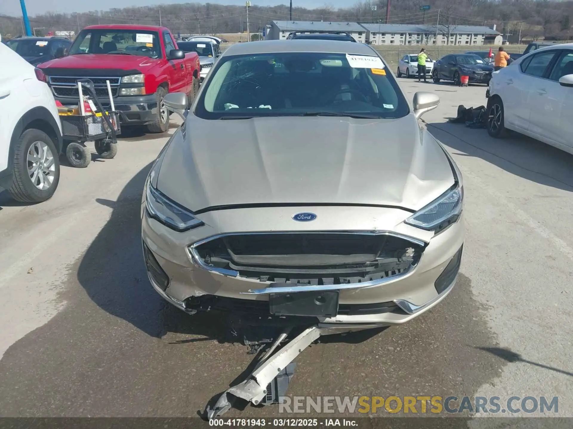 12 Photograph of a damaged car 3FA6P0E9XKR100984 FORD FUSION 2019