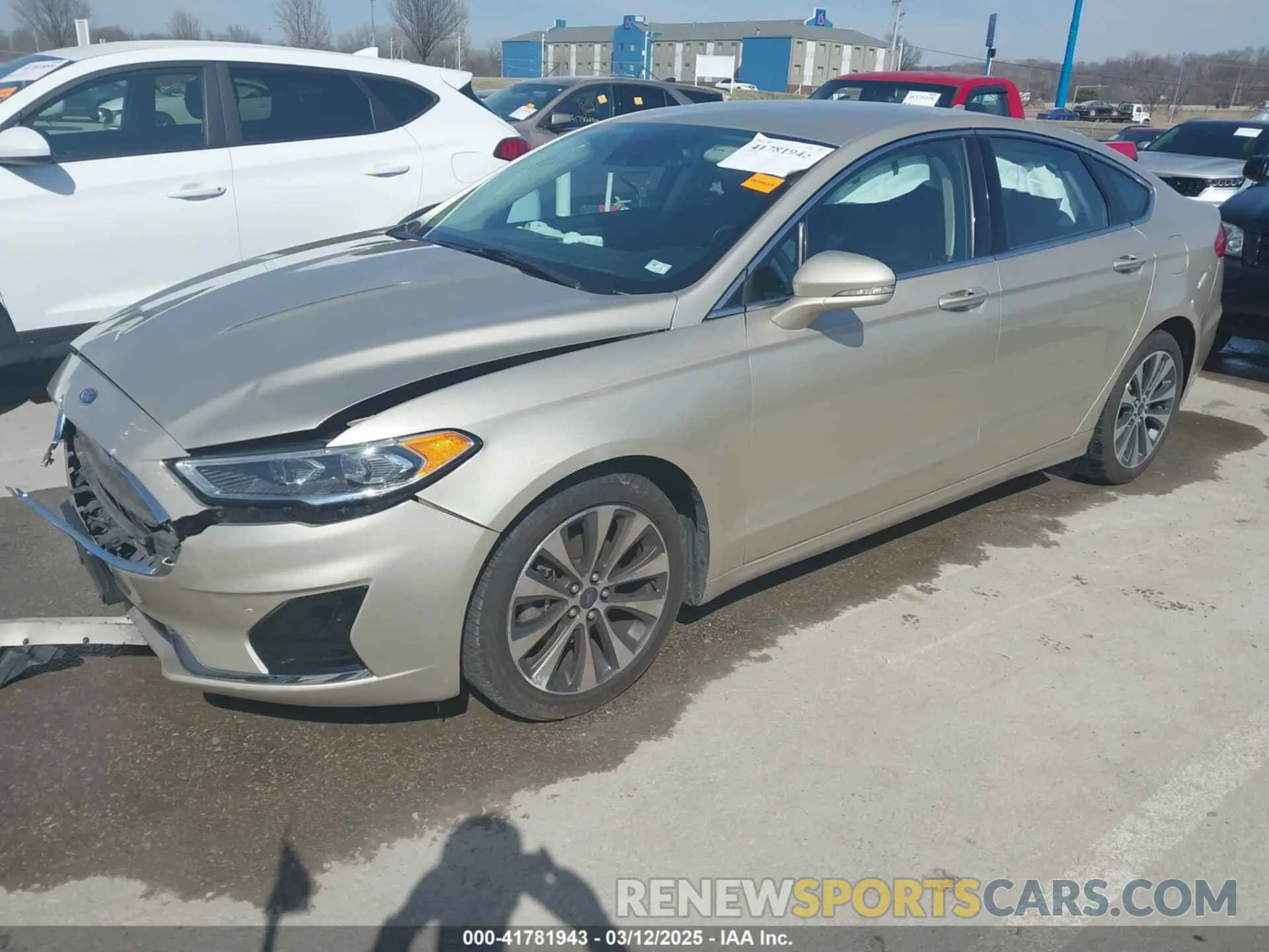 2 Photograph of a damaged car 3FA6P0E9XKR100984 FORD FUSION 2019