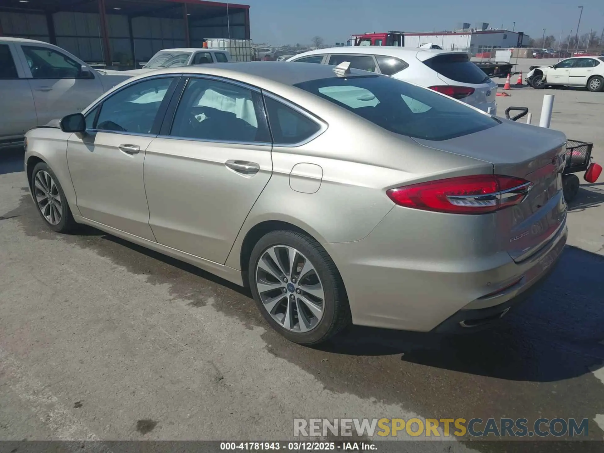3 Photograph of a damaged car 3FA6P0E9XKR100984 FORD FUSION 2019