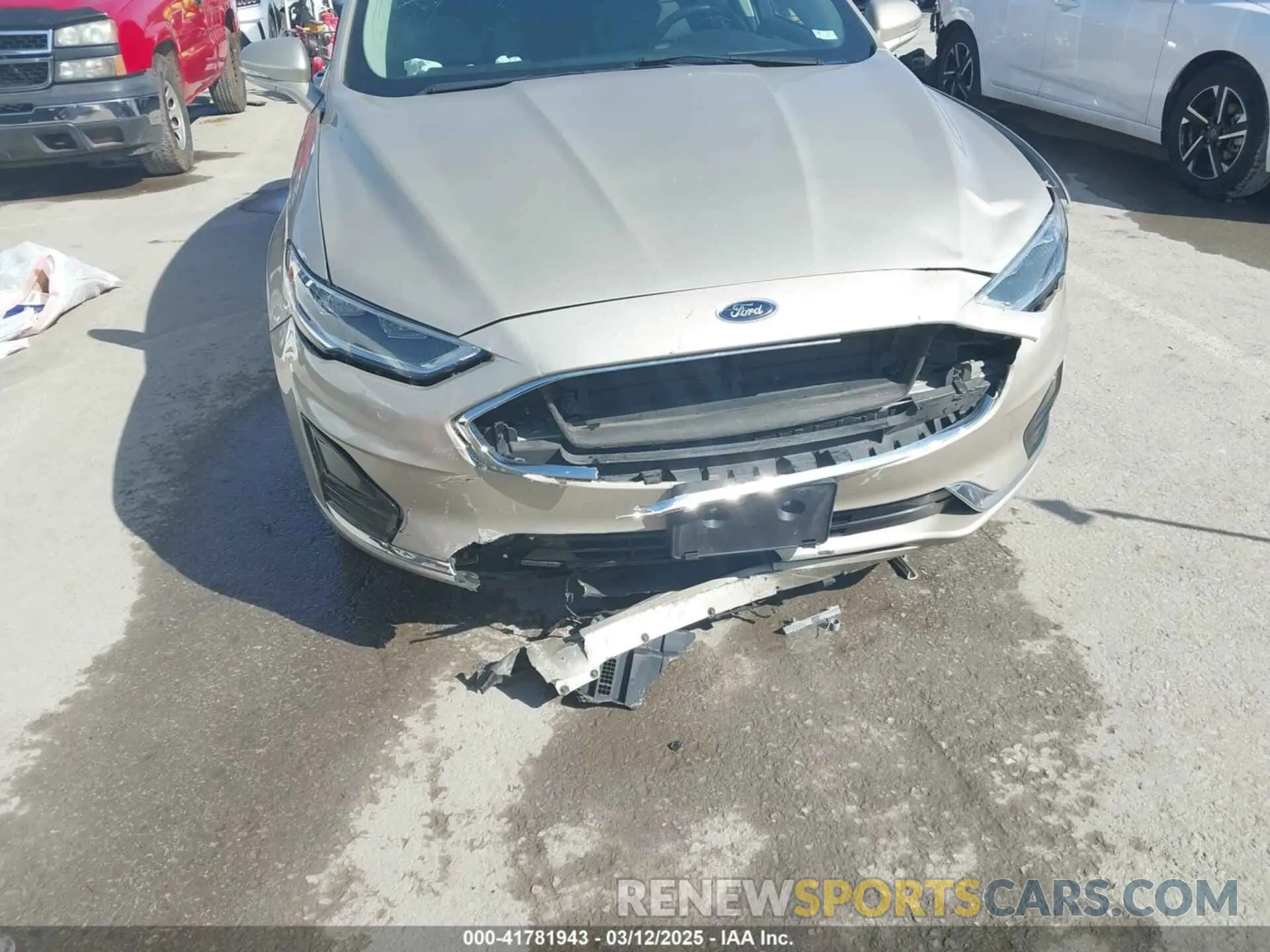 6 Photograph of a damaged car 3FA6P0E9XKR100984 FORD FUSION 2019