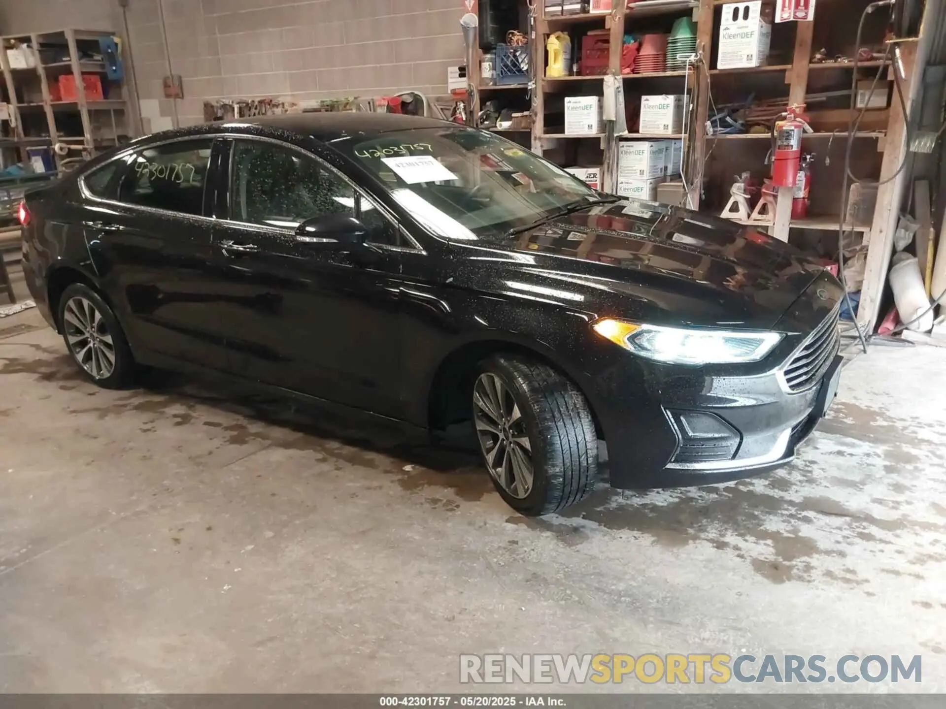 1 Photograph of a damaged car 3FA6P0E9XKR103075 FORD FUSION 2019