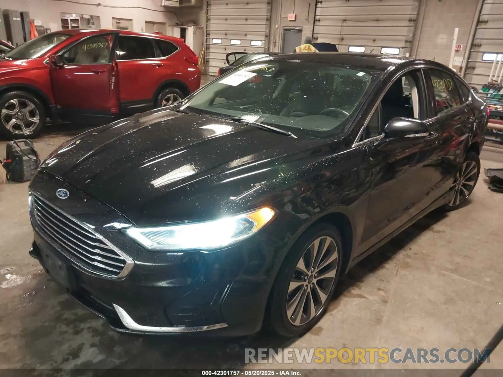 2 Photograph of a damaged car 3FA6P0E9XKR103075 FORD FUSION 2019