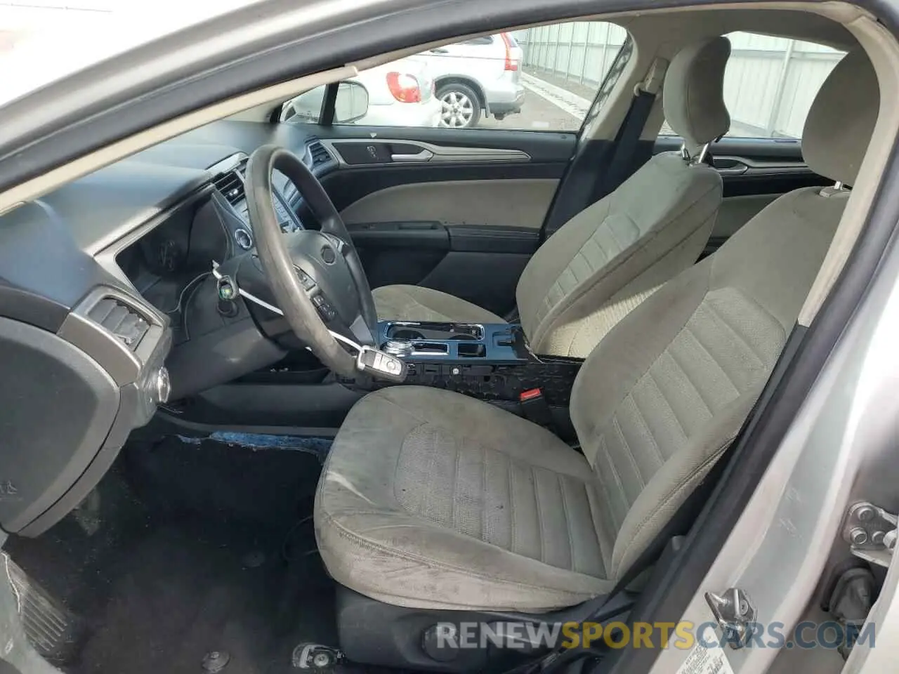 7 Photograph of a damaged car 3FA6P0G71KR104255 FORD FUSION 2019