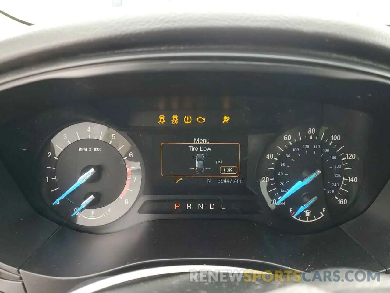 9 Photograph of a damaged car 3FA6P0G71KR104255 FORD FUSION 2019