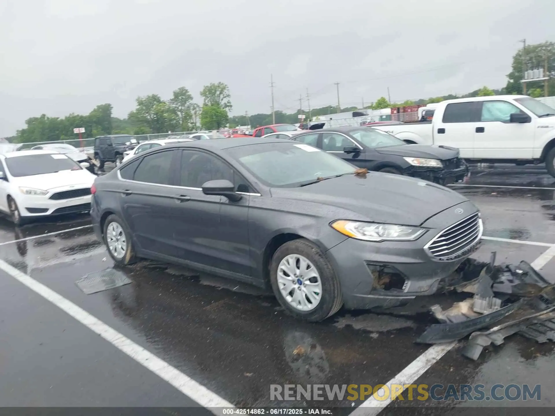 1 Photograph of a damaged car 3FA6P0G71KR213427 FORD FUSION 2019