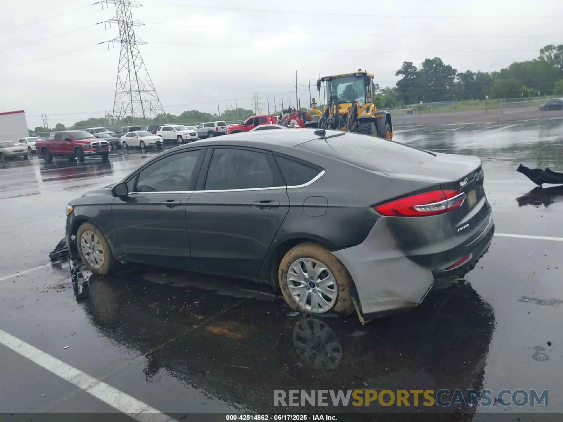 14 Photograph of a damaged car 3FA6P0G71KR213427 FORD FUSION 2019