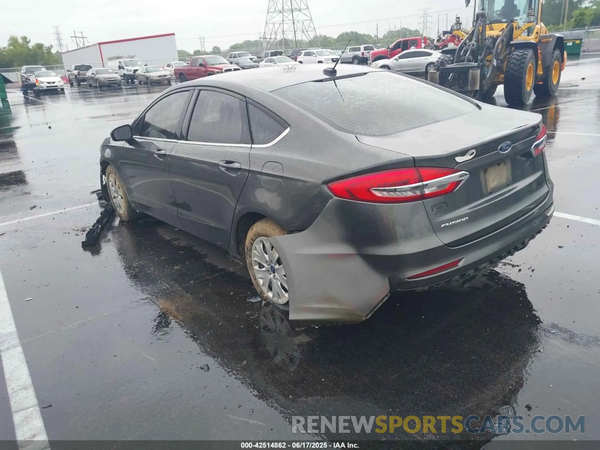 3 Photograph of a damaged car 3FA6P0G71KR213427 FORD FUSION 2019
