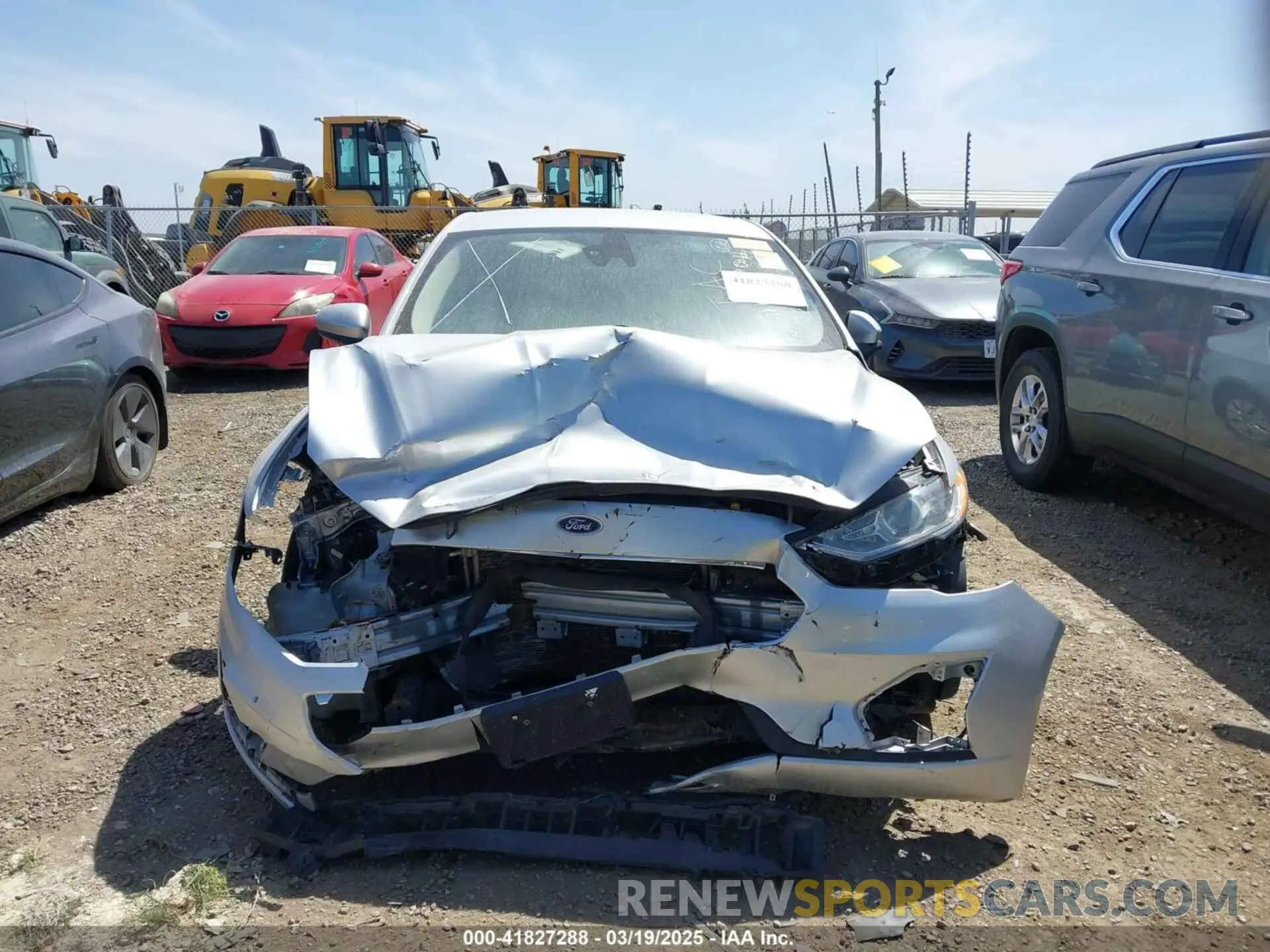 12 Photograph of a damaged car 3FA6P0G71KR275393 FORD FUSION 2019