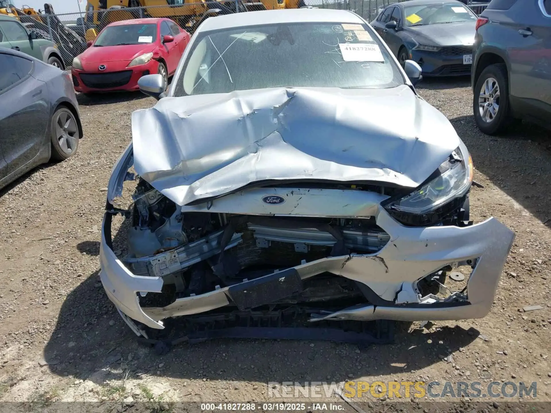 6 Photograph of a damaged car 3FA6P0G71KR275393 FORD FUSION 2019