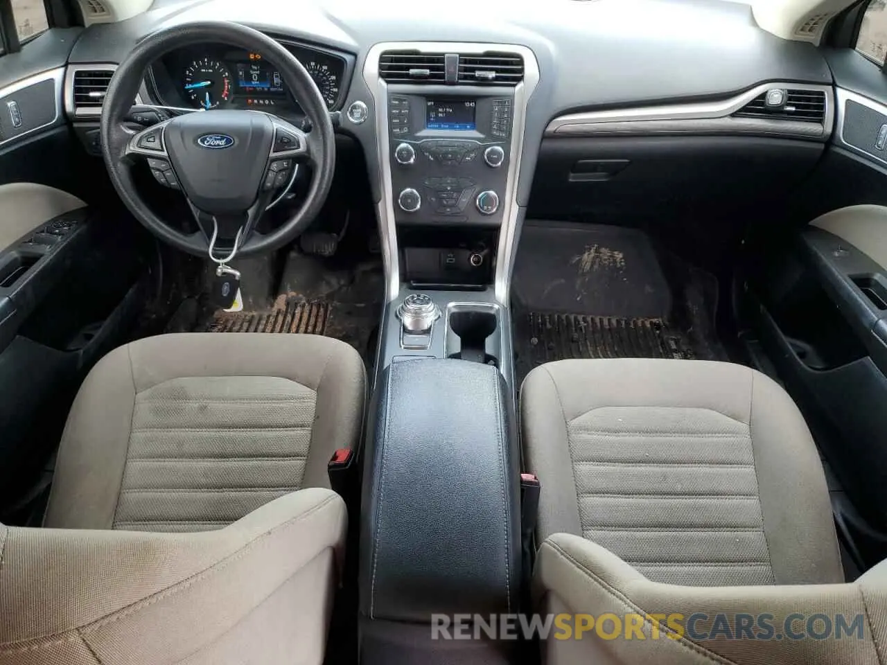 8 Photograph of a damaged car 3FA6P0G71KR277063 FORD FUSION 2019