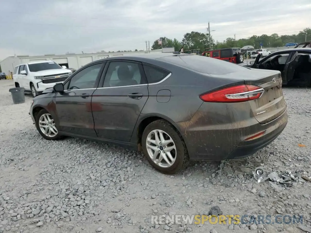 2 Photograph of a damaged car 3FA6P0G71KR283090 FORD FUSION 2019
