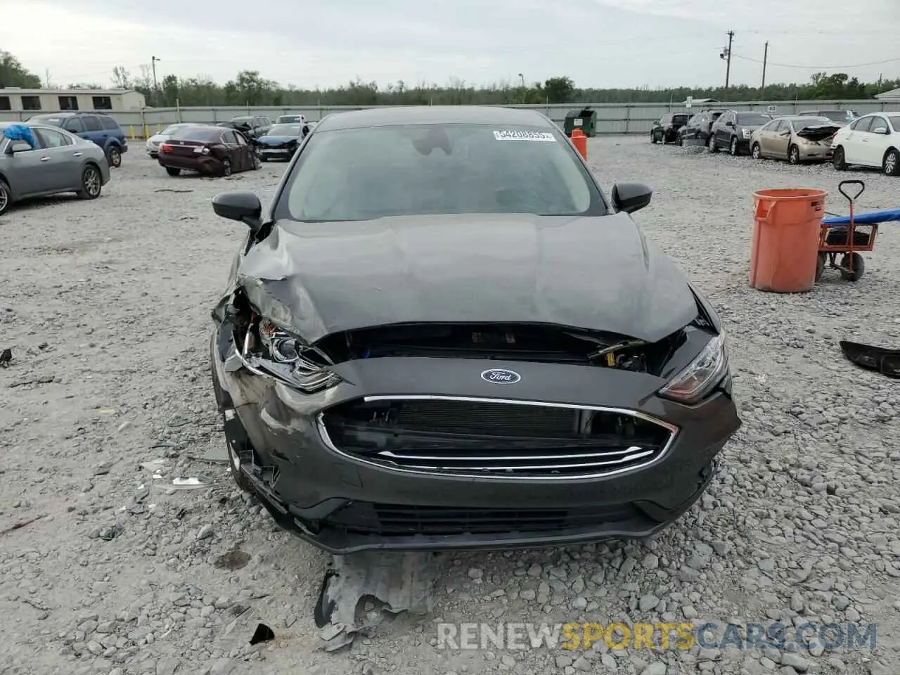 5 Photograph of a damaged car 3FA6P0G71KR283090 FORD FUSION 2019