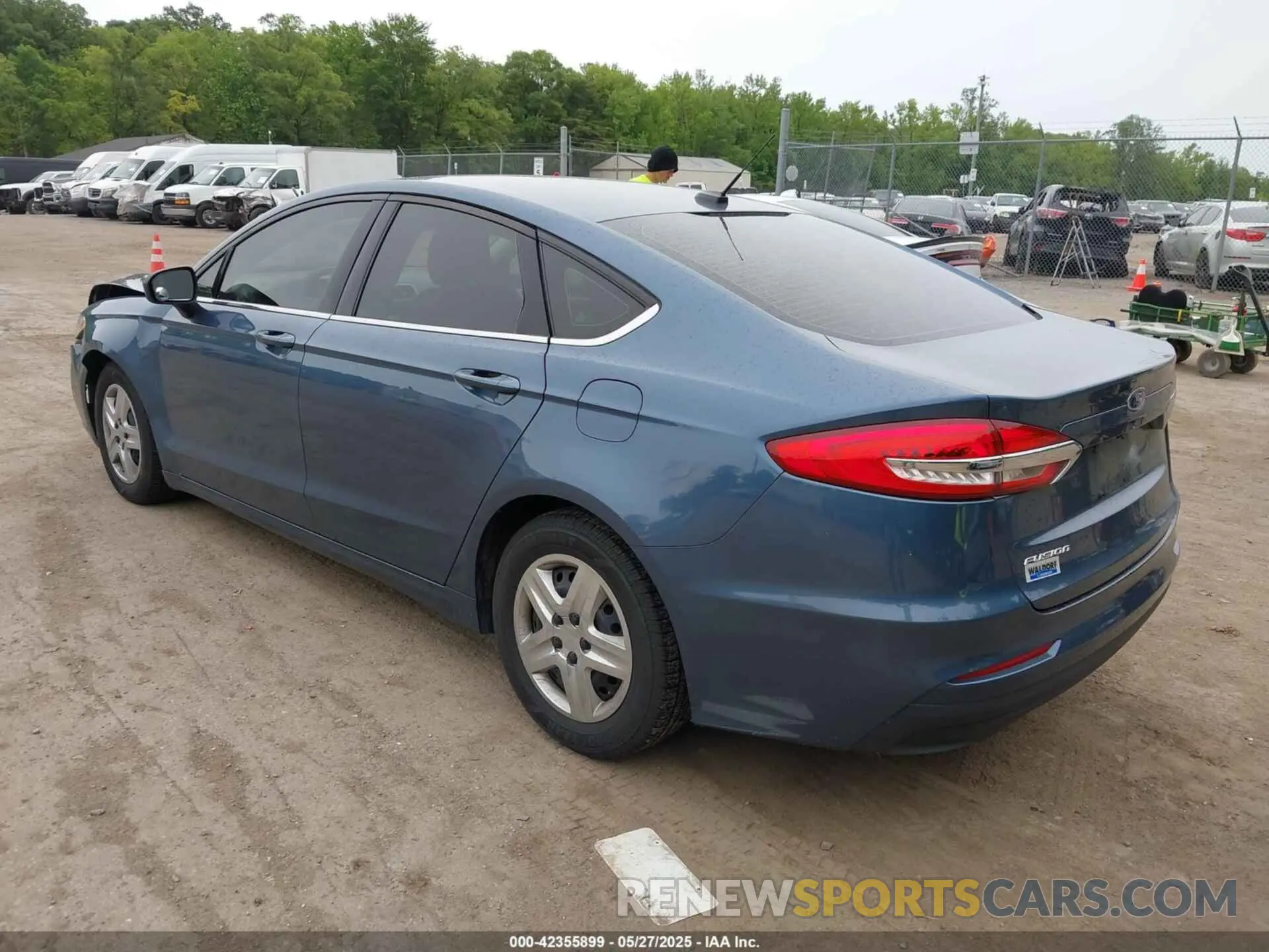 3 Photograph of a damaged car 3FA6P0G72KR112266 FORD FUSION 2019