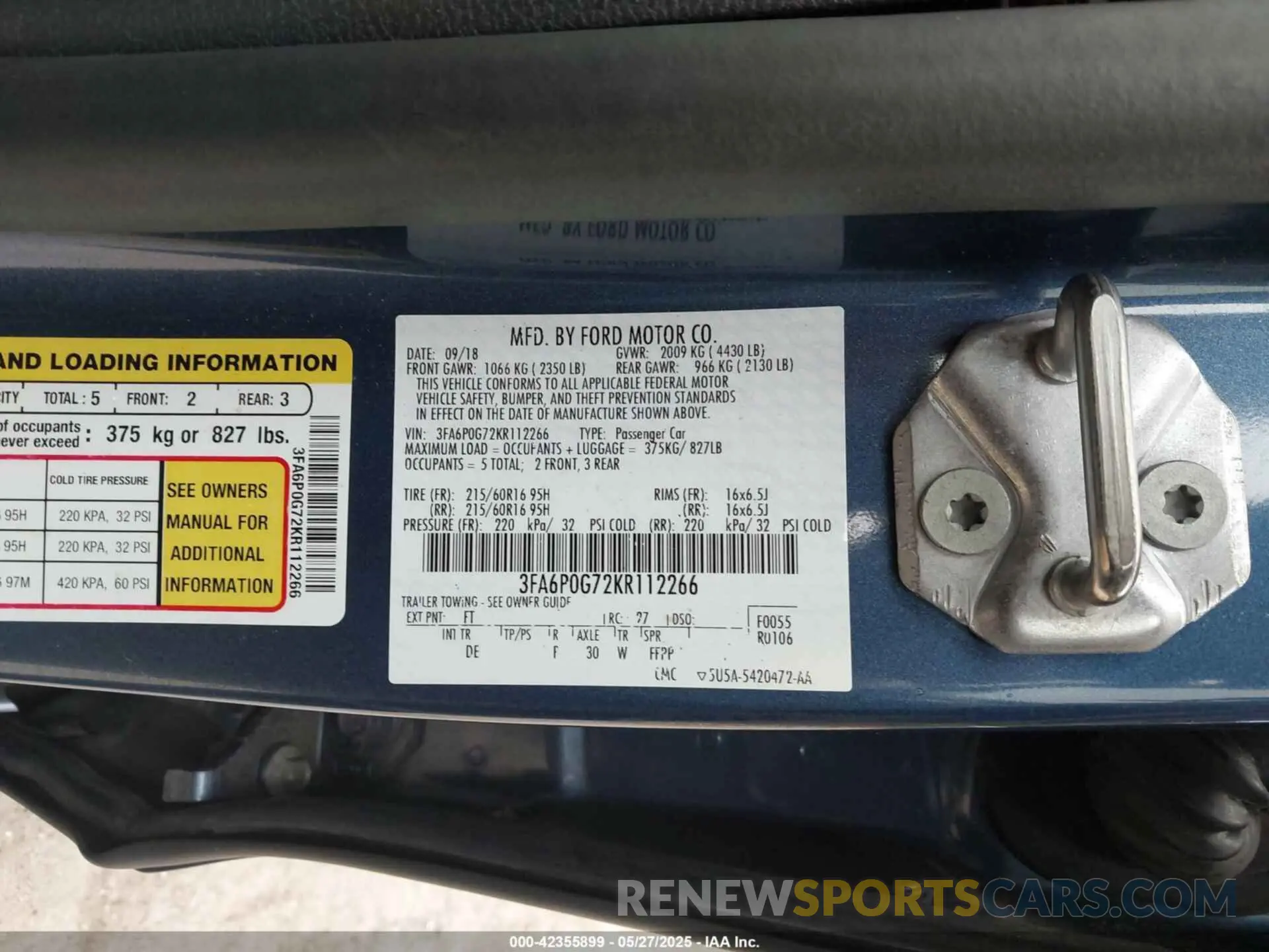 9 Photograph of a damaged car 3FA6P0G72KR112266 FORD FUSION 2019