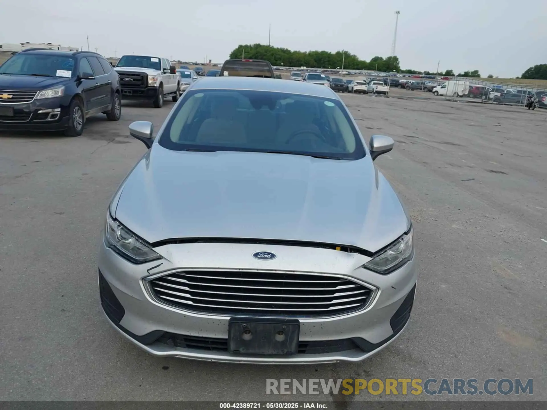 6 Photograph of a damaged car 3FA6P0G72KR151715 FORD FUSION 2019