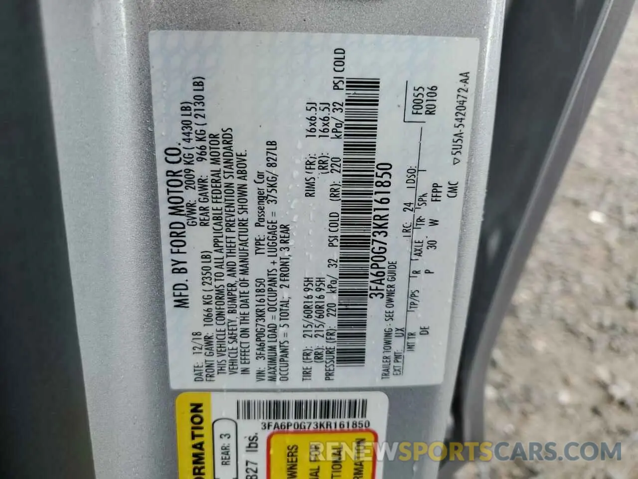 12 Photograph of a damaged car 3FA6P0G73KR161850 FORD FUSION 2019