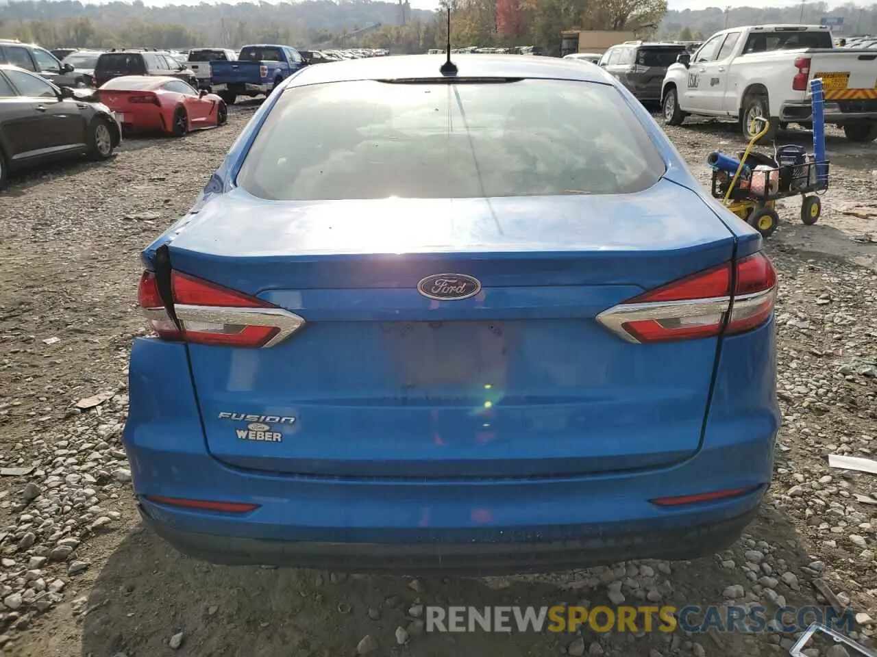 6 Photograph of a damaged car 3FA6P0G73KR283740 FORD FUSION 2019
