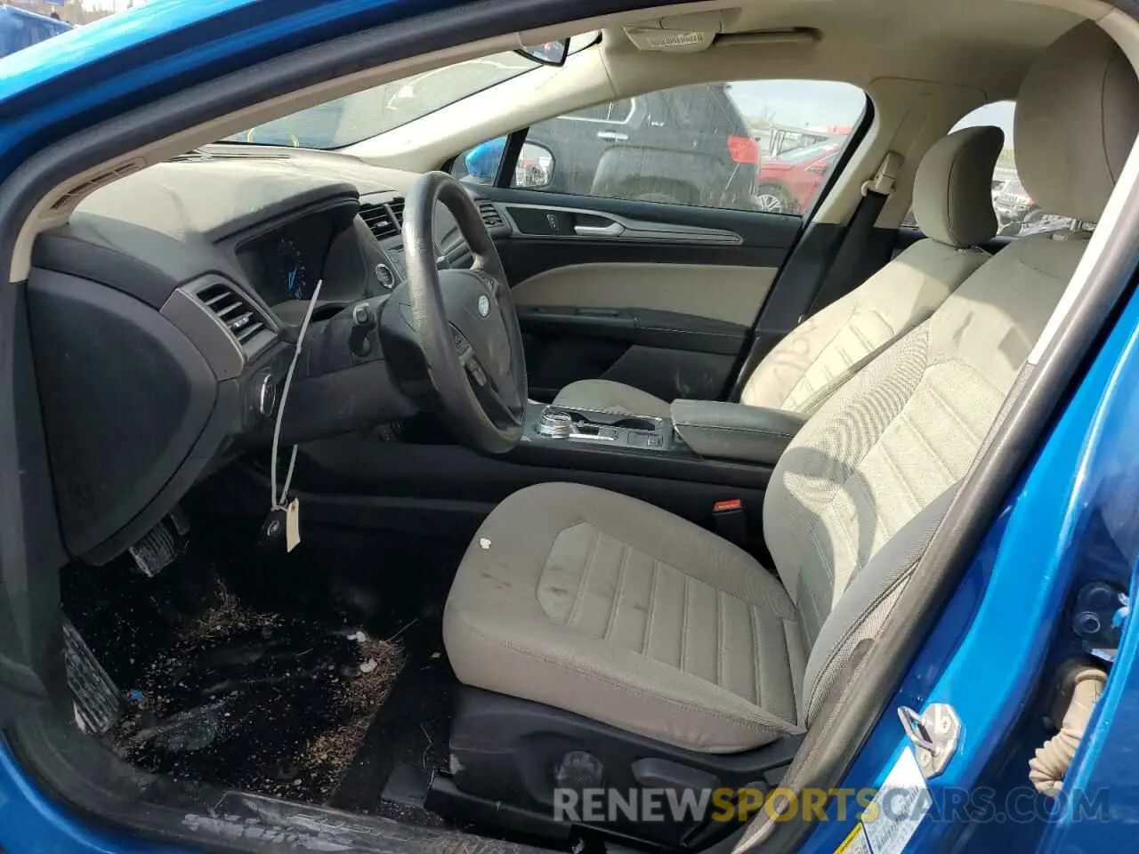 7 Photograph of a damaged car 3FA6P0G73KR283740 FORD FUSION 2019
