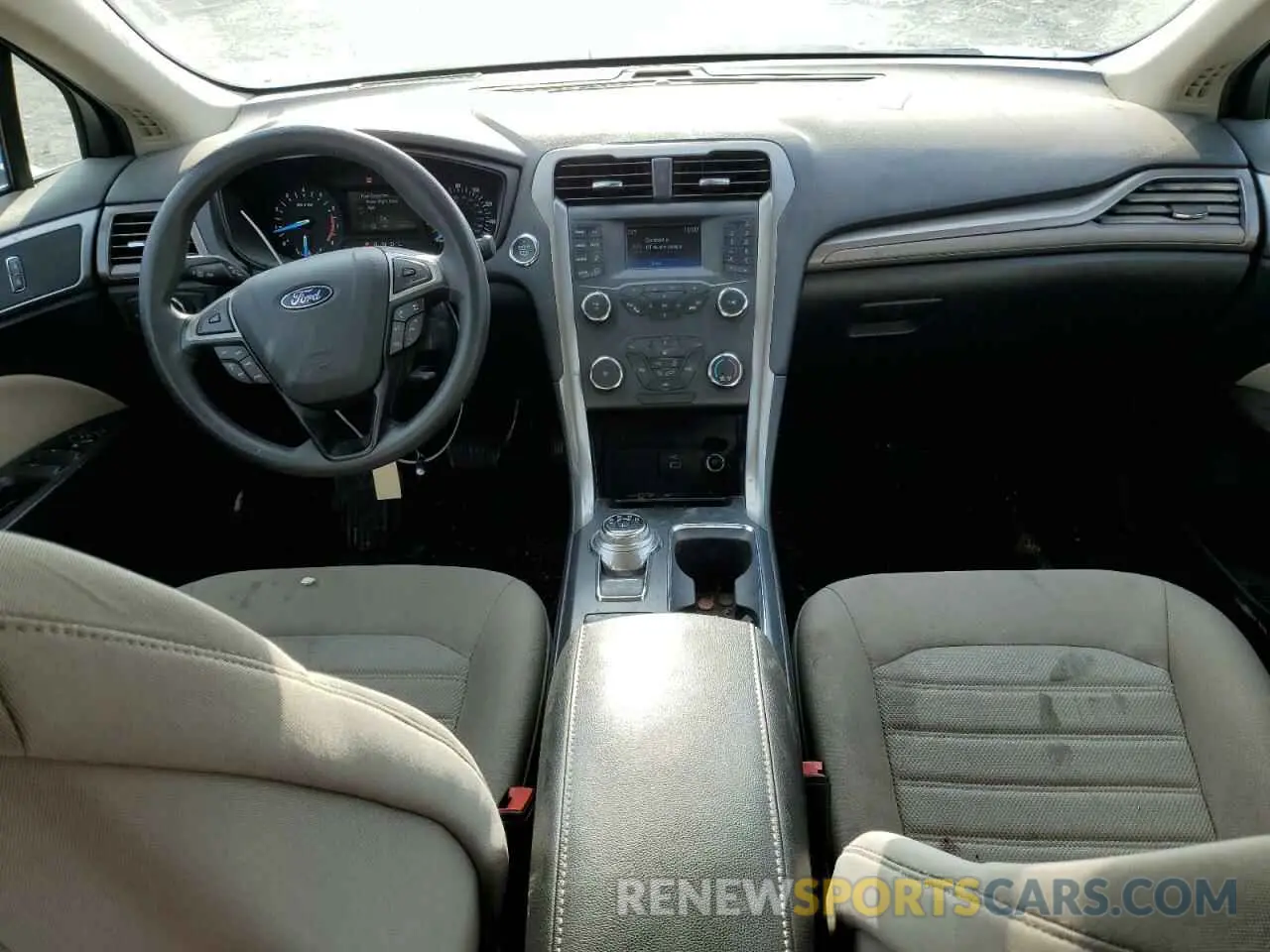 8 Photograph of a damaged car 3FA6P0G73KR283740 FORD FUSION 2019