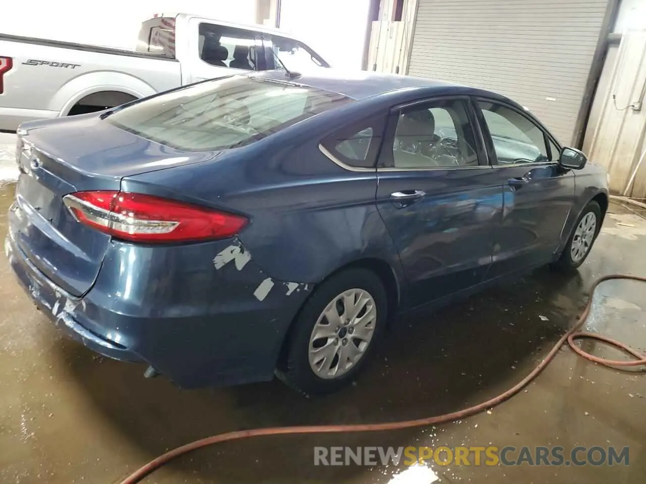 3 Photograph of a damaged car 3FA6P0G74KR163994 FORD FUSION 2019