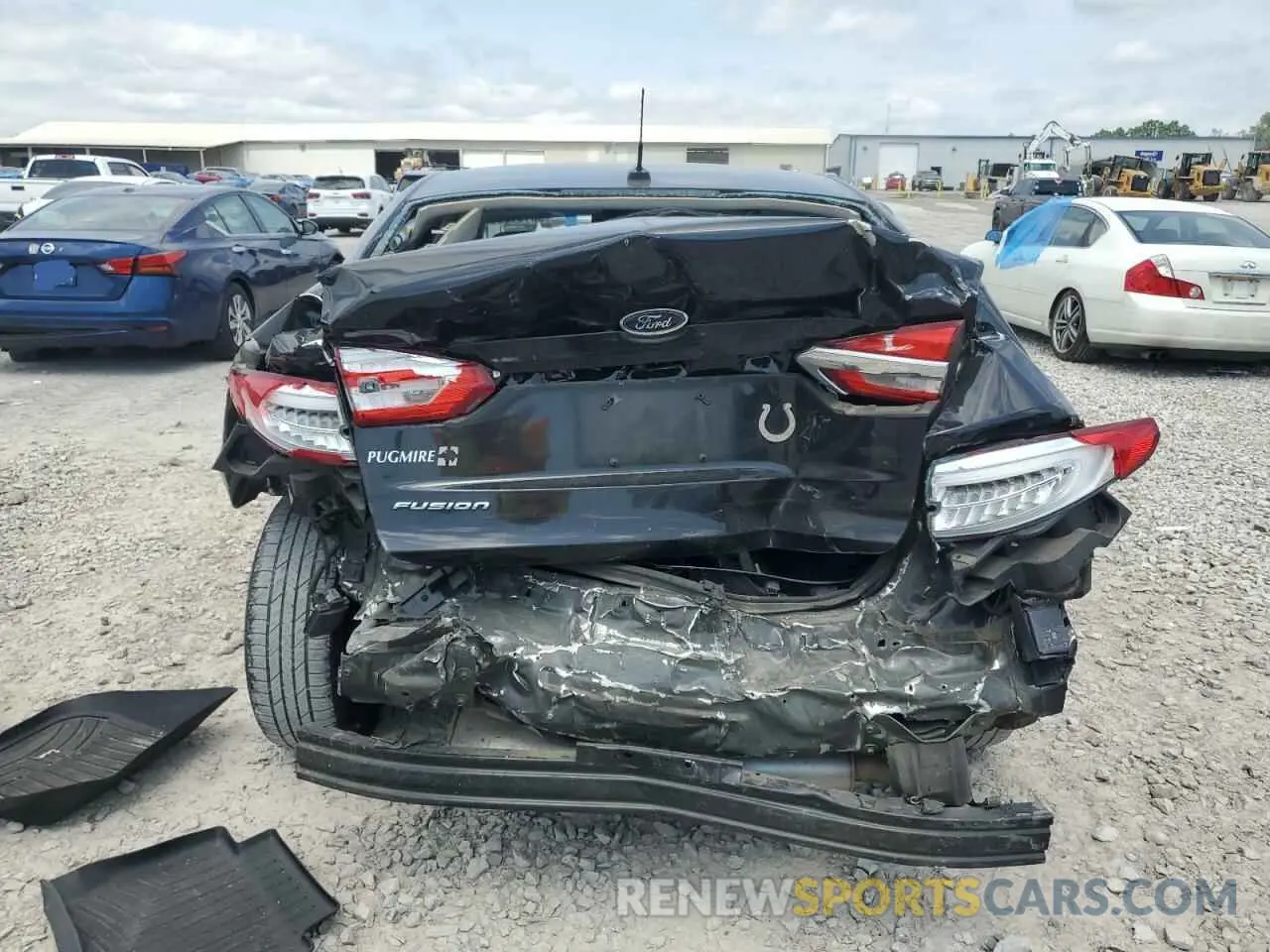 6 Photograph of a damaged car 3FA6P0G74KR213292 FORD FUSION 2019
