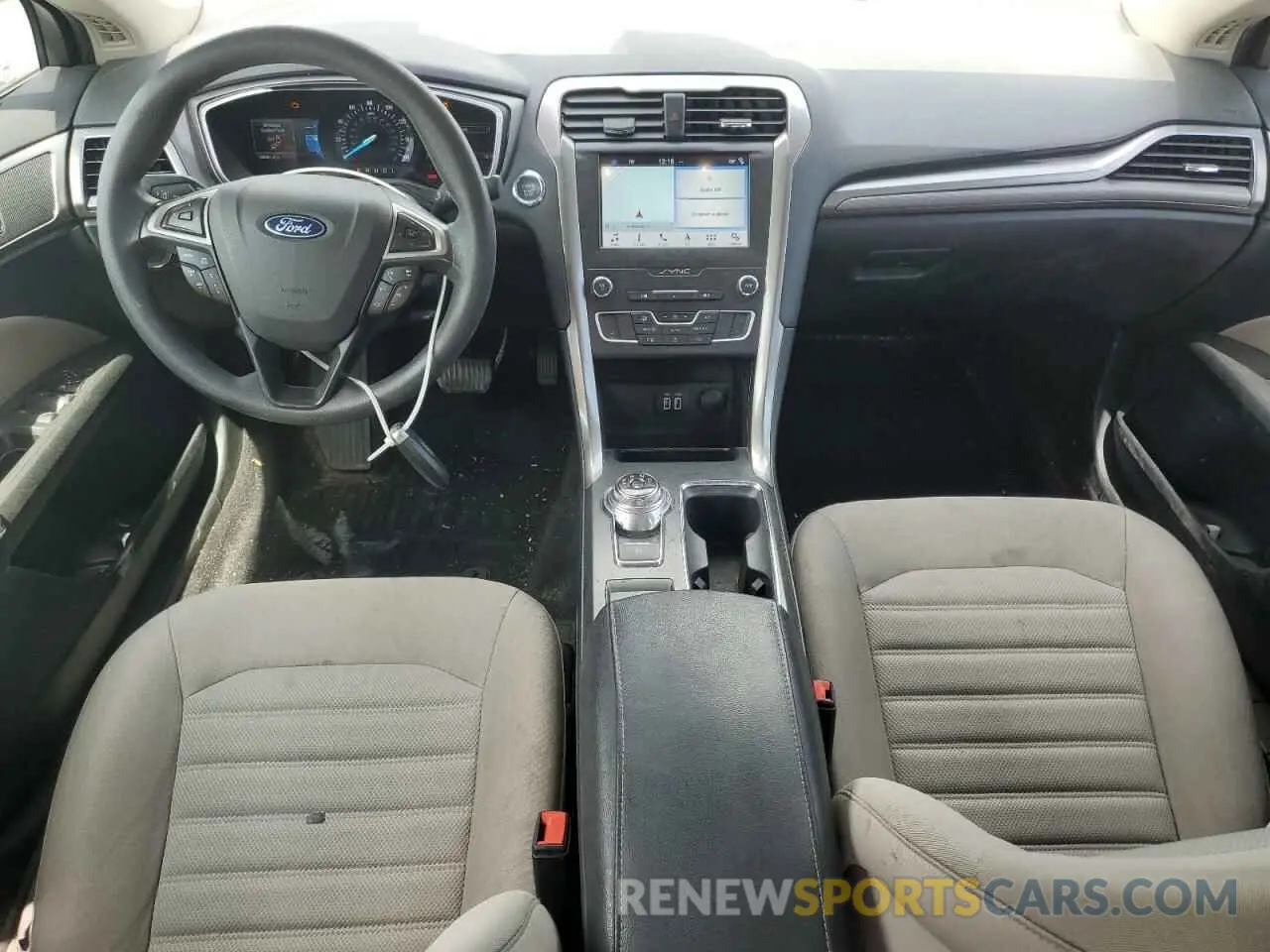8 Photograph of a damaged car 3FA6P0G74KR213292 FORD FUSION 2019
