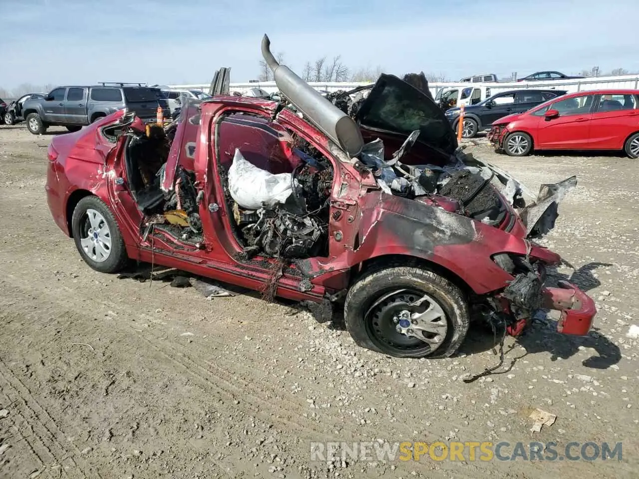 4 Photograph of a damaged car 3FA6P0G75KR129465 FORD FUSION 2019