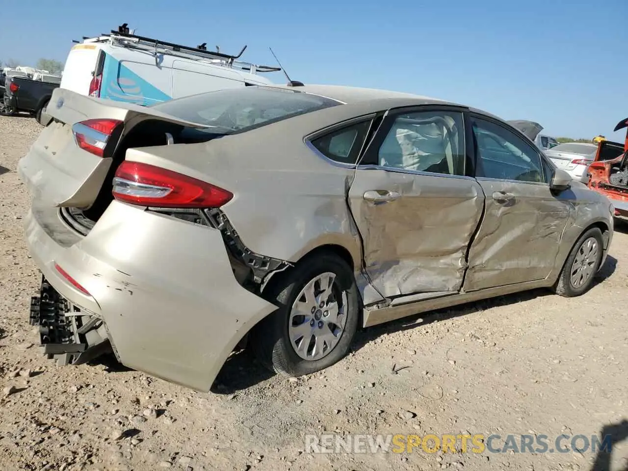 3 Photograph of a damaged car 3FA6P0G75KR250142 FORD FUSION 2019