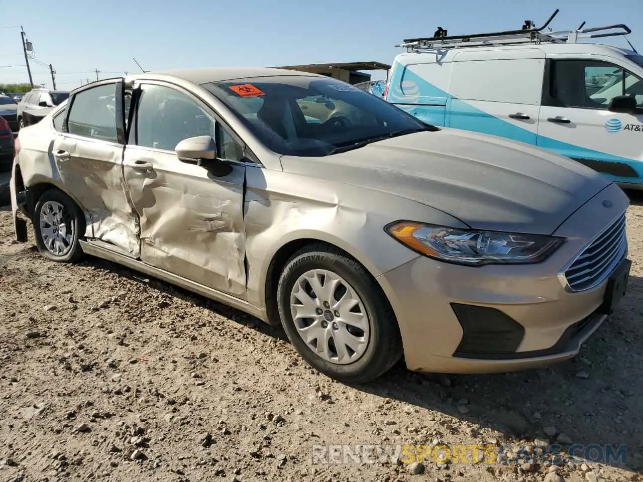 4 Photograph of a damaged car 3FA6P0G75KR250142 FORD FUSION 2019