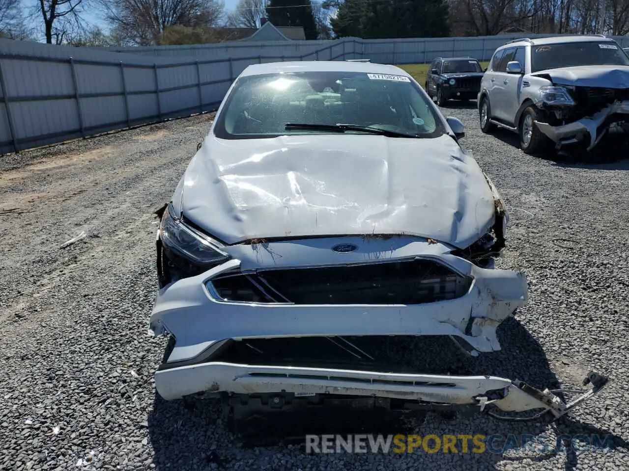 5 Photograph of a damaged car 3FA6P0G75KR280788 FORD FUSION 2019