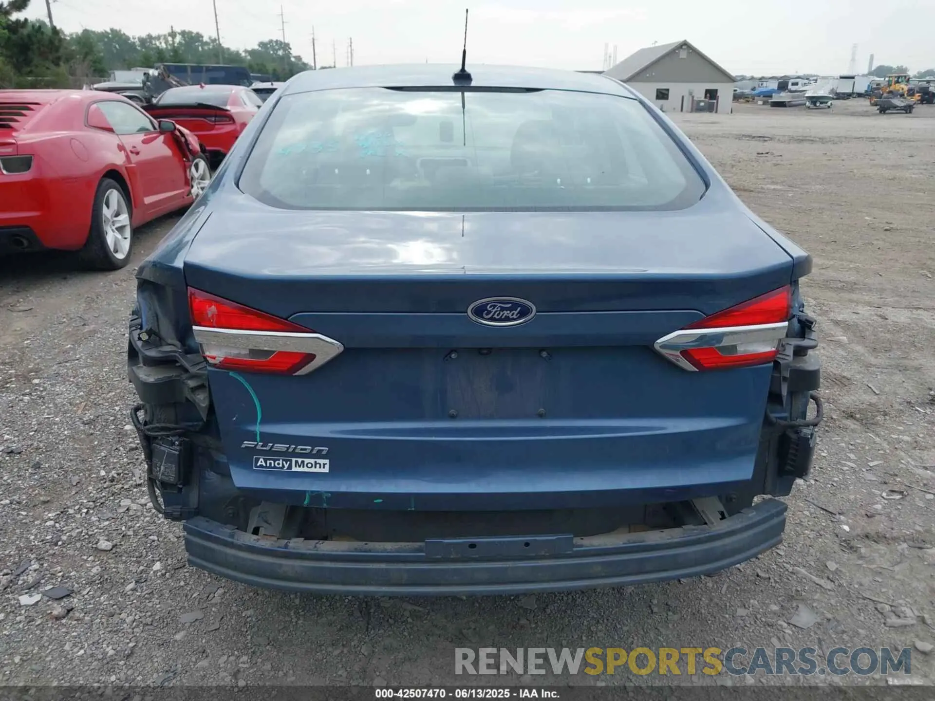 17 Photograph of a damaged car 3FA6P0G76KR102002 FORD FUSION 2019