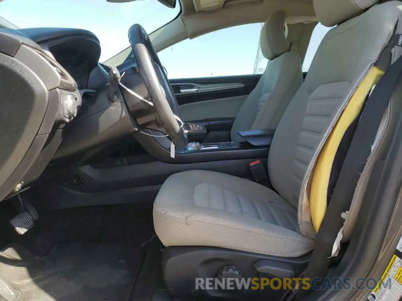 7 Photograph of a damaged car 3FA6P0G76KR108463 FORD FUSION 2019