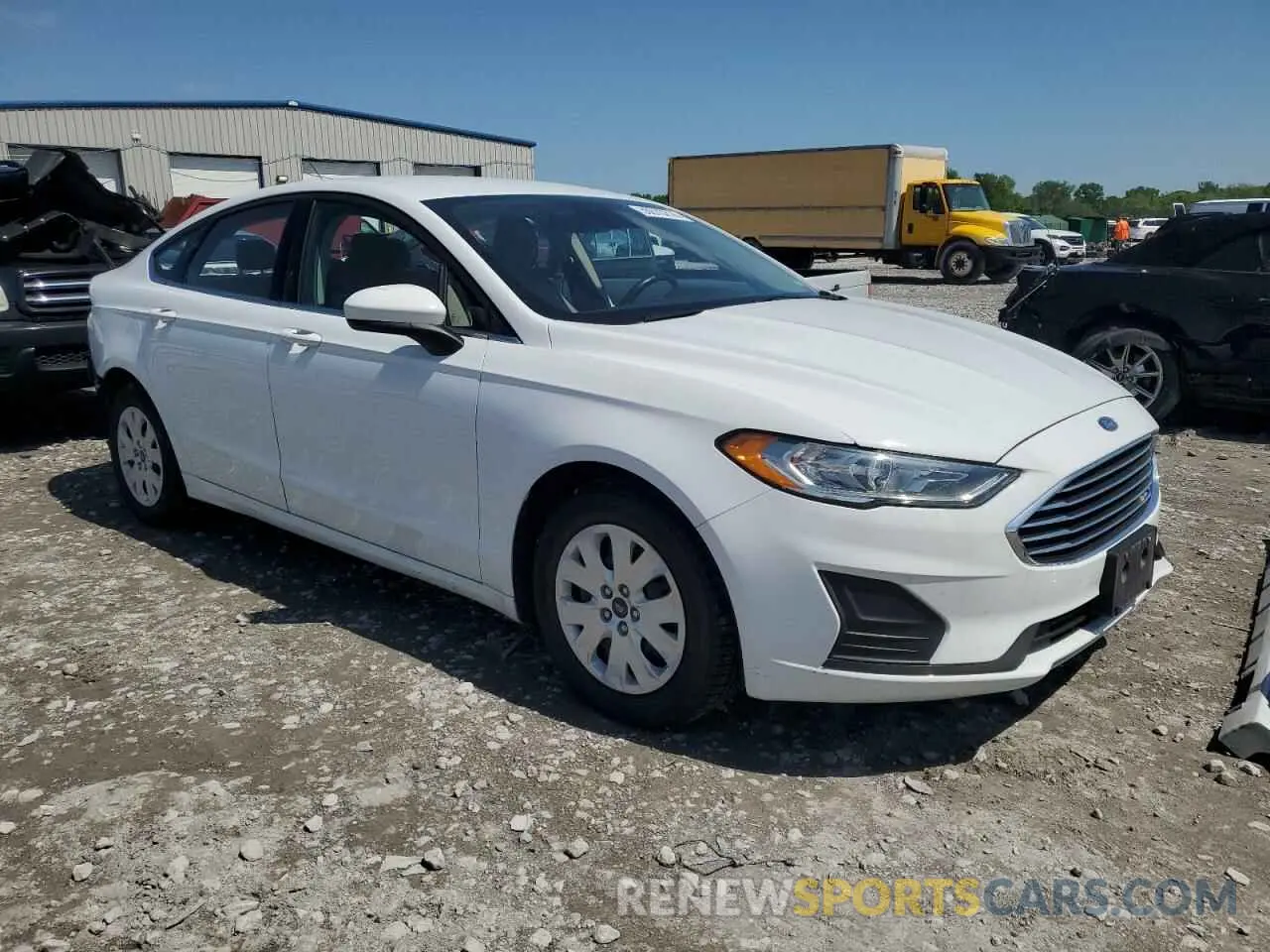 4 Photograph of a damaged car 3FA6P0G76KR133489 FORD FUSION 2019