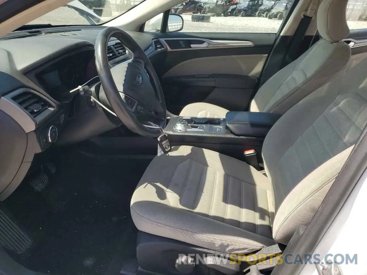 7 Photograph of a damaged car 3FA6P0G76KR133489 FORD FUSION 2019