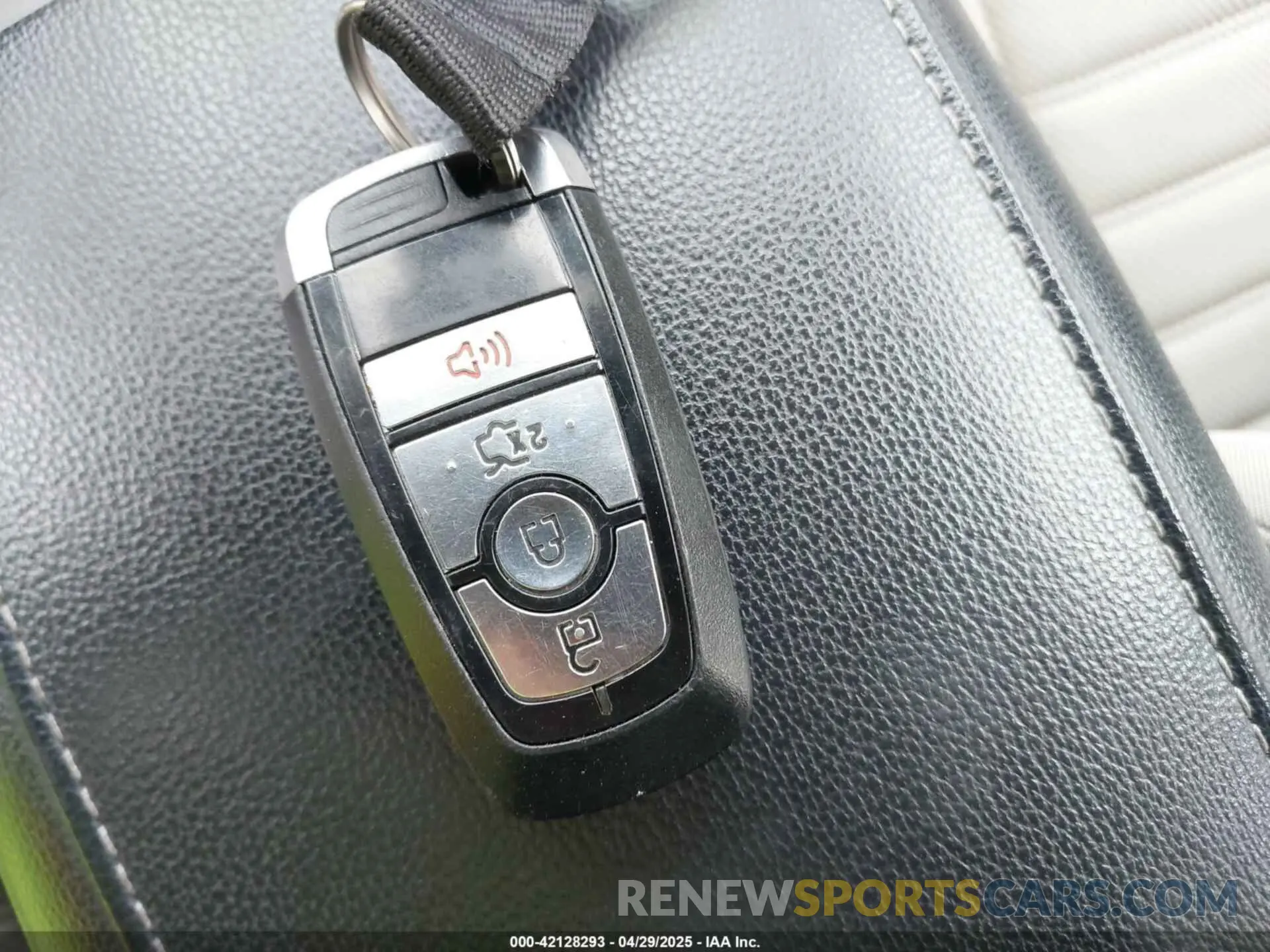 11 Photograph of a damaged car 3FA6P0G76KR170915 FORD FUSION 2019